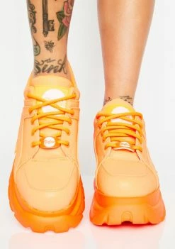 Buffalo London Juicy Classic Low Reflective Leather Sneakers