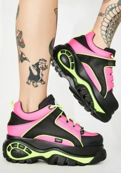 Buffalo London Platforms Fuchsia Neon Classic Low Leather Sneakers