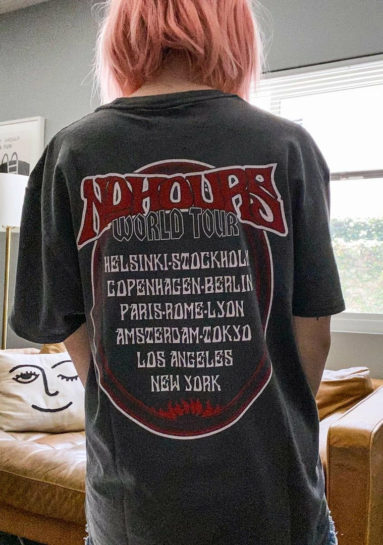 No Hours Jump In Graphic Tee Tops