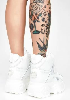 Buffalo London Icy Classic High Patent Leather Sneakers