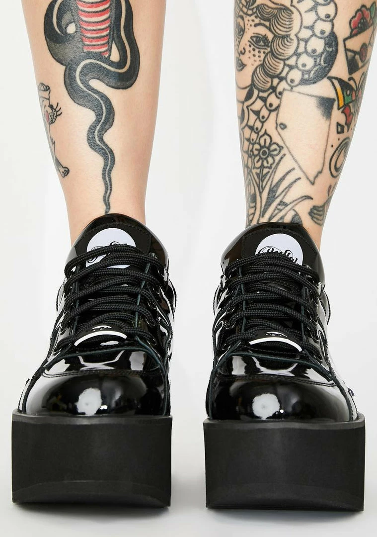 Buffalo London Rising Tower Cuir Verni Noir Patent Sneakers Platforms