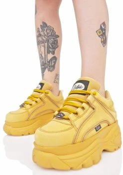 Buffalo London Nubuck Beige Platform Sneakers