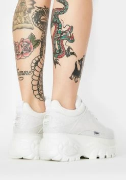 Buffalo London Platforms White Glitter Classic Low Leather Sneakers