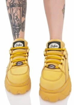 Buffalo London Nubuck Beige Platform Sneakers