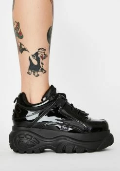 Buffalo London Platforms Classic Low Patent Leather Sneakers