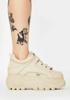 Buffalo London Cream Classic Low Leather Sneakers Platforms