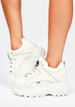 Buffalo London Off White Classic Low Leather Platform Sneakers