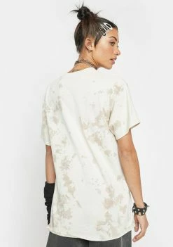 No Hours Tops Travel Well Graphic Tee