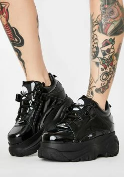 Buffalo London Platforms Classic Low Patent Leather Sneakers