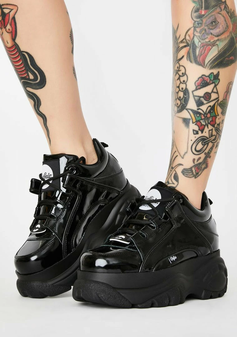 Buffalo London Platforms Classic Low Patent Leather Sneakers